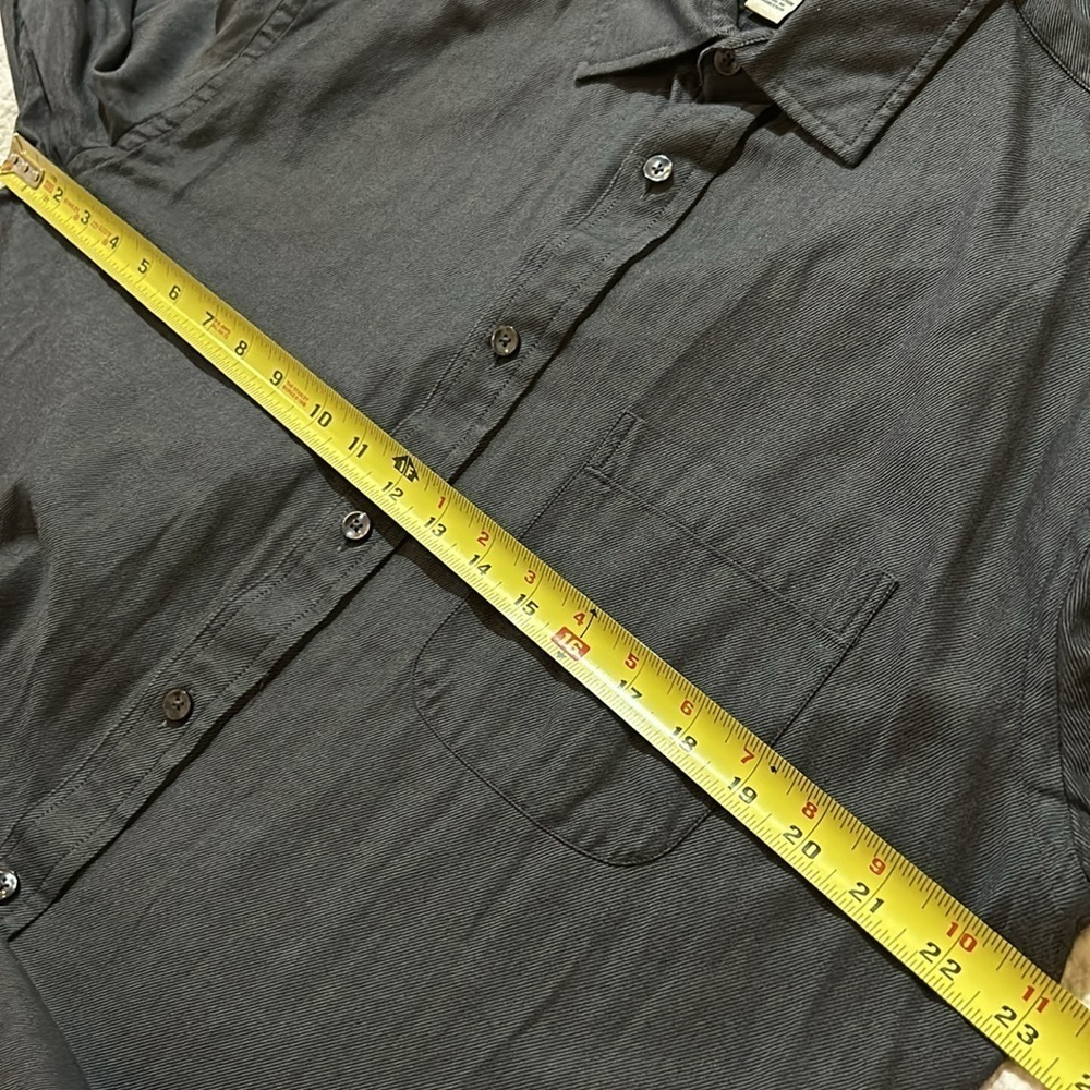 Joseph Abboud Casual button Down. XL - Picture 8 of 8
